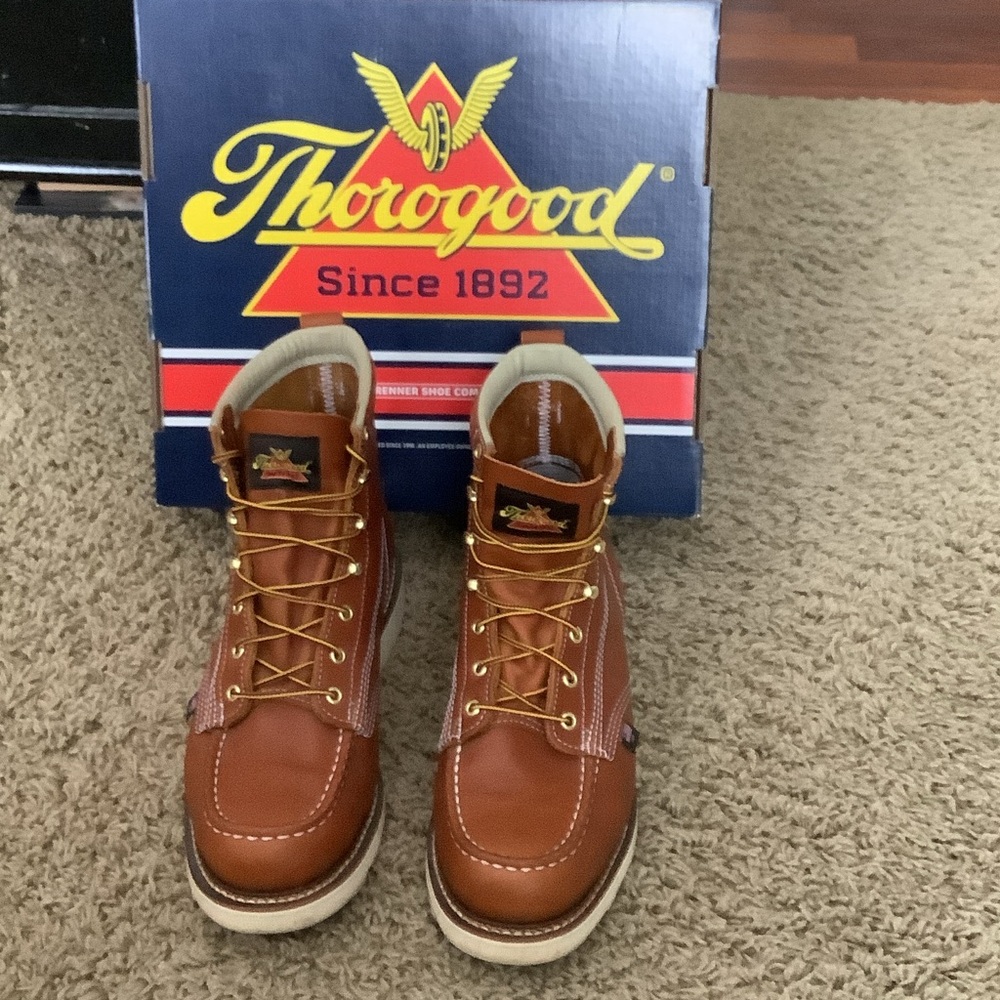 Thorogood Men's Tan Leather Work Boots